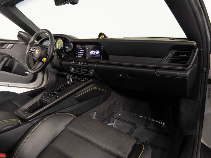 2022 Porsche 911 Targa 4 GTS