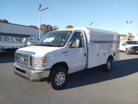 2015 Ford E-Series for sale at Nye Motor Company in Manheim PA