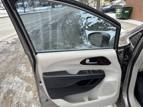 2017 Chrysler Pacifica Limited