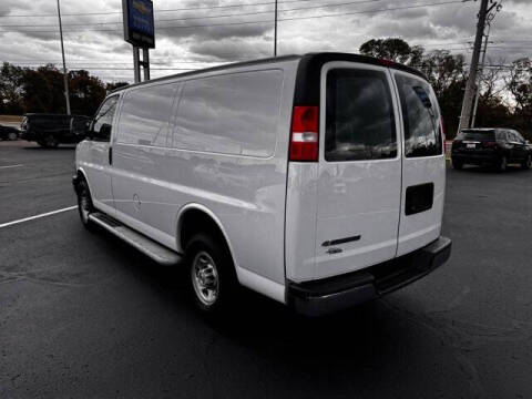 2023 Chevrolet Express 2500