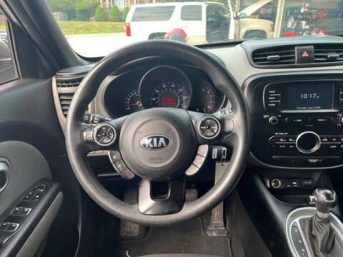 2017 Kia Soul +