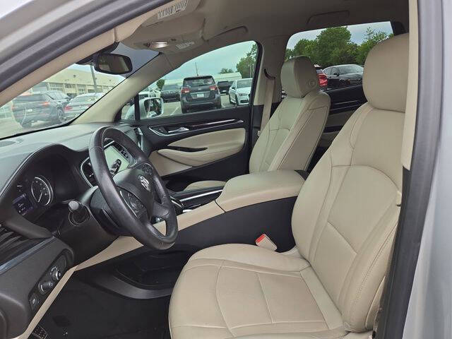 2020 Buick Enclave Essence