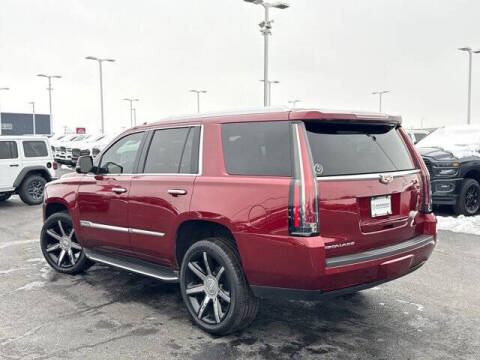 2016 Cadillac Escalade Luxury Collection