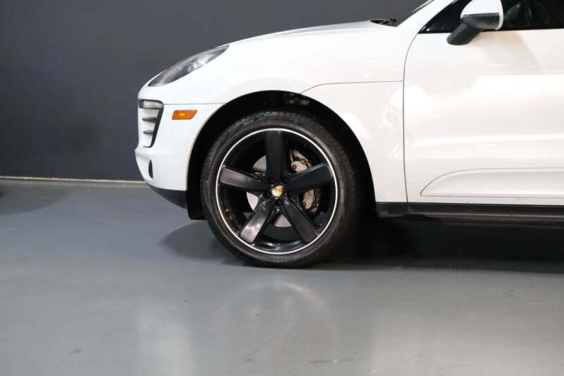 2017 Porsche Macan S