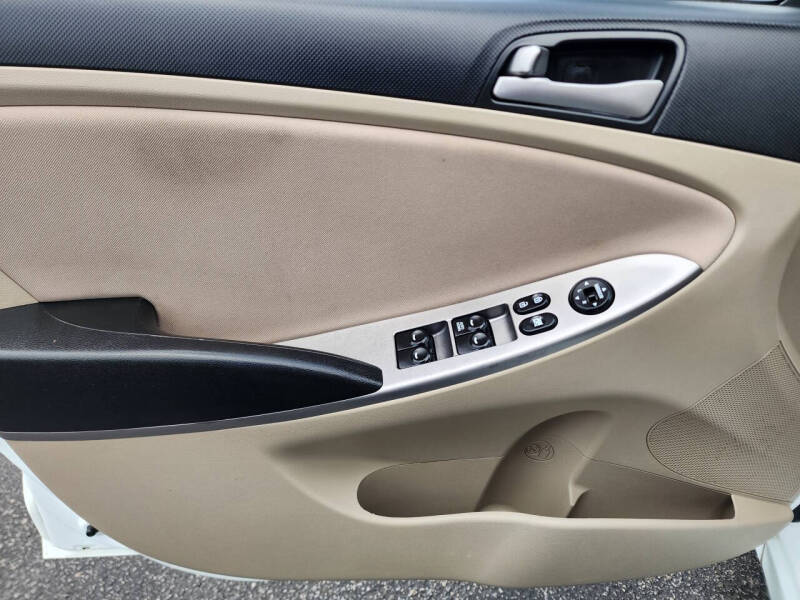 2017 Hyundai Accent