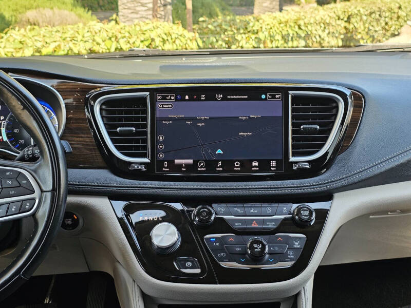 2022 Chrysler Pacifica Limited