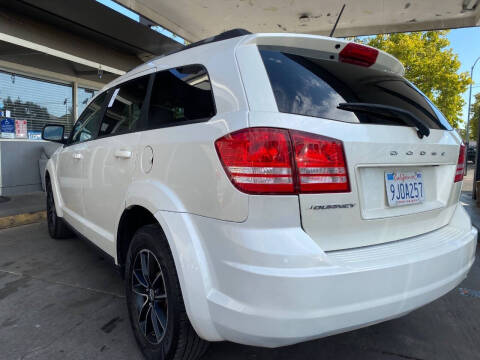 2017 Dodge Journey SE