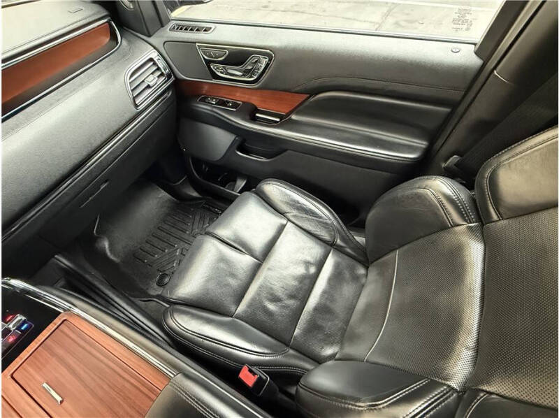 2020 Lincoln Navigator L Reserve