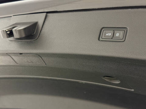 2019 Audi Q8 quattro Premium 55 TFSI