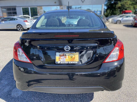 2018 Nissan Versa S Plus