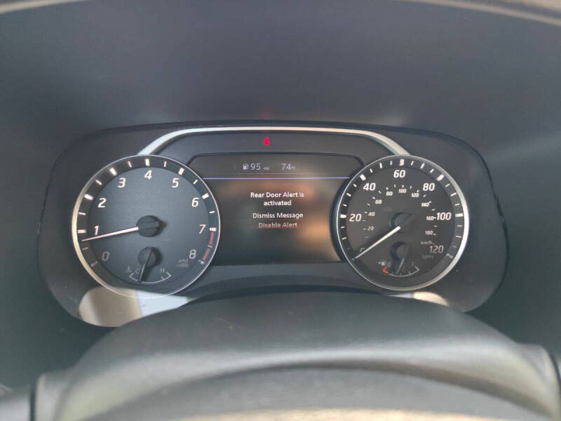 2024 Nissan Frontier SV