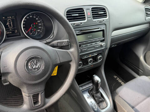 2014 Volkswagen Golf 2.5L PZEV