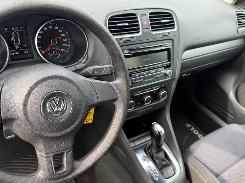 2014 Volkswagen Golf 2.5L PZEV