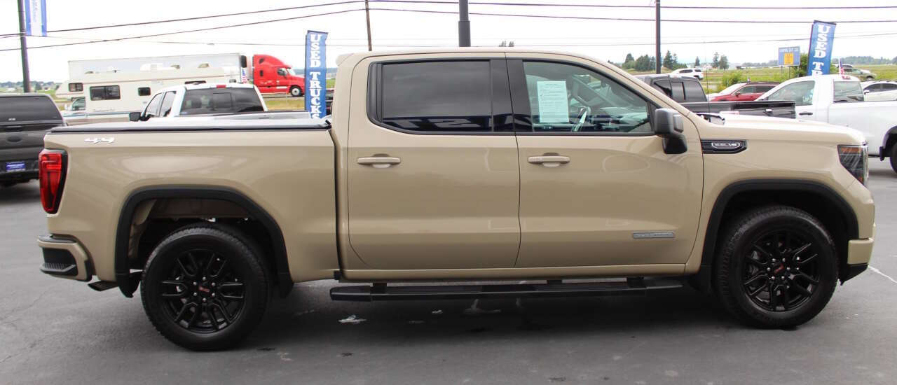 2022 GMC Sierra 1500 for sale at Pacific Coast Auto Center in Burlington, WA