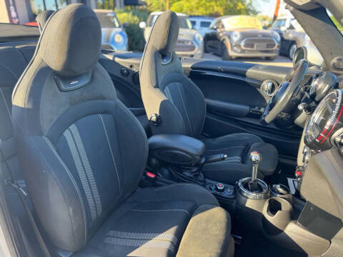 2017 MINI Convertible John Cooper Works