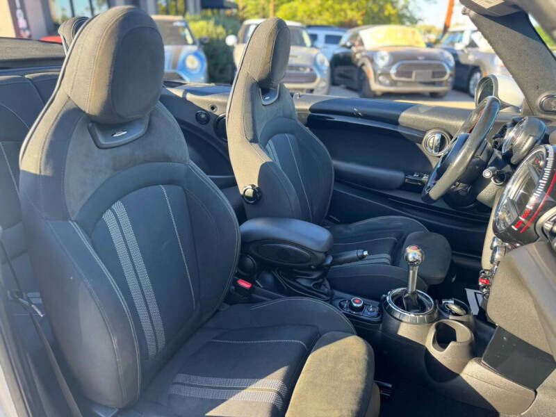 2017 MINI Convertible John Cooper Works