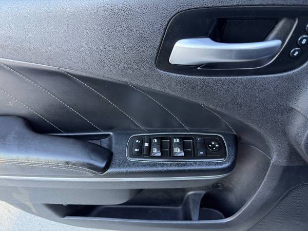 2015 Dodge Charger SXT