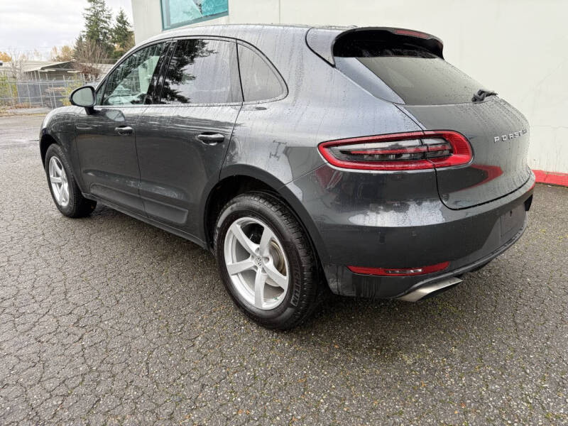 2017 Porsche Macan