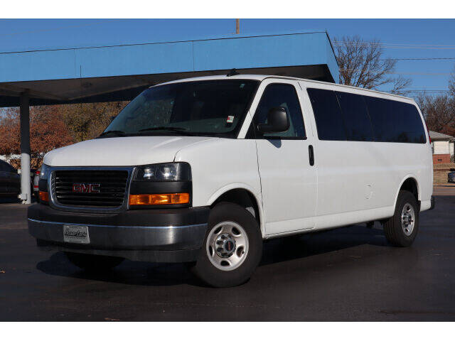 2020 GMC Savana Passenger LT 3500