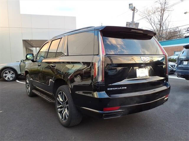 2022 Cadillac Escalade Sport