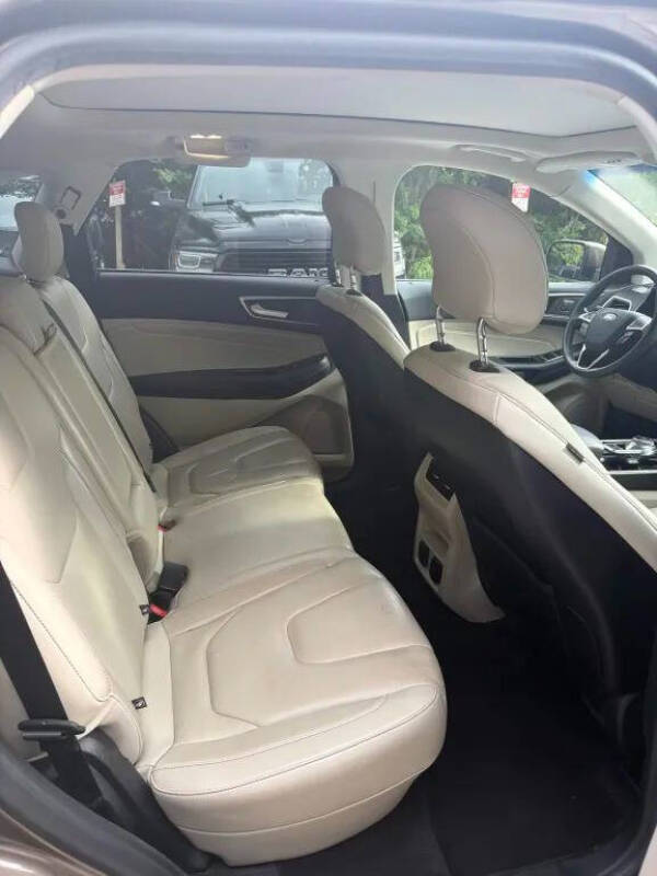 2019 Ford Edge Titanium