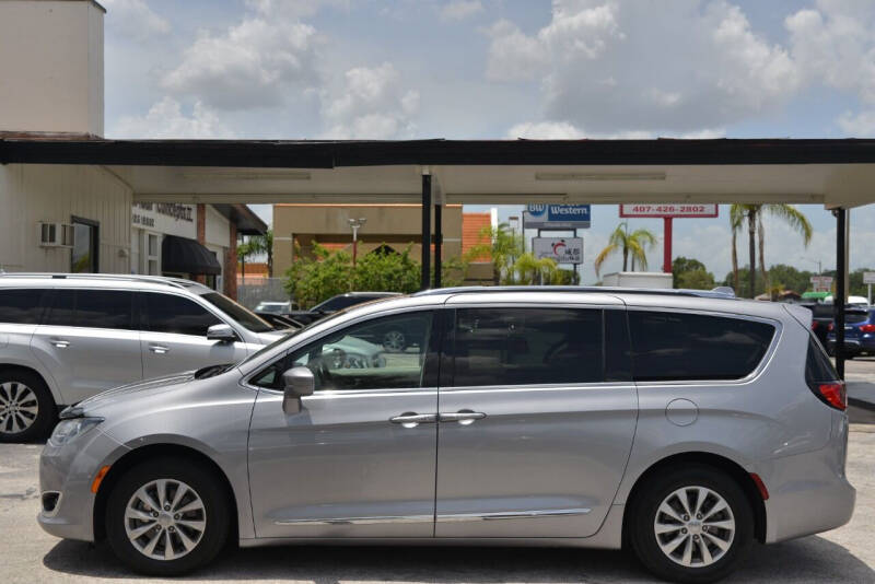 2019 Chrysler Pacifica Touring L