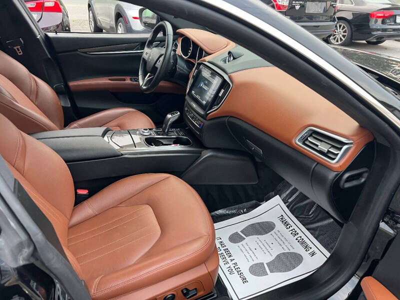 2019 Maserati Ghibli