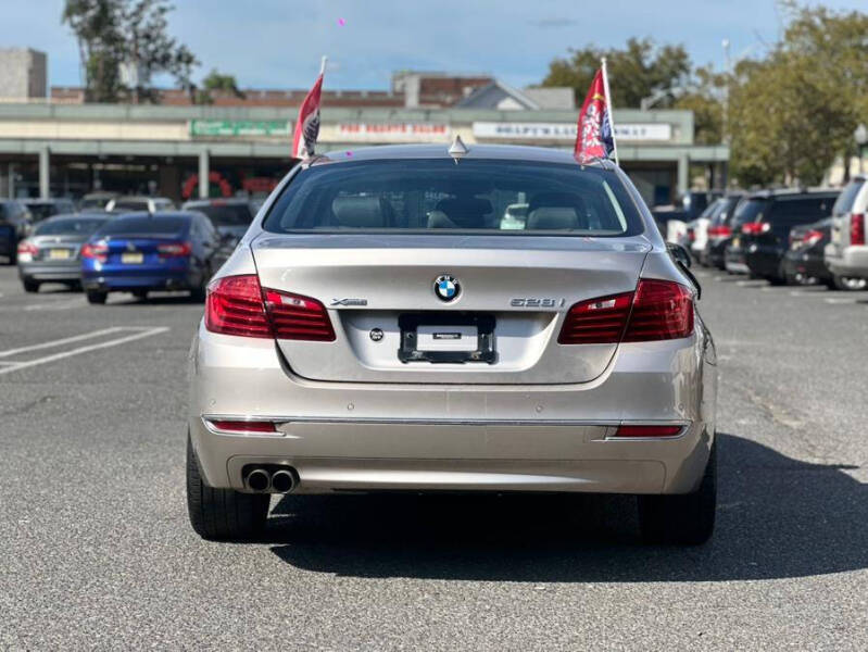 2015 BMW 5 Series 528i xDrive