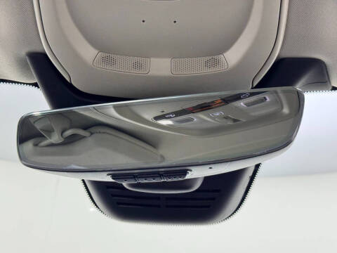 2023 Volvo XC90 Recharge T8 Ultimate Dark Theme