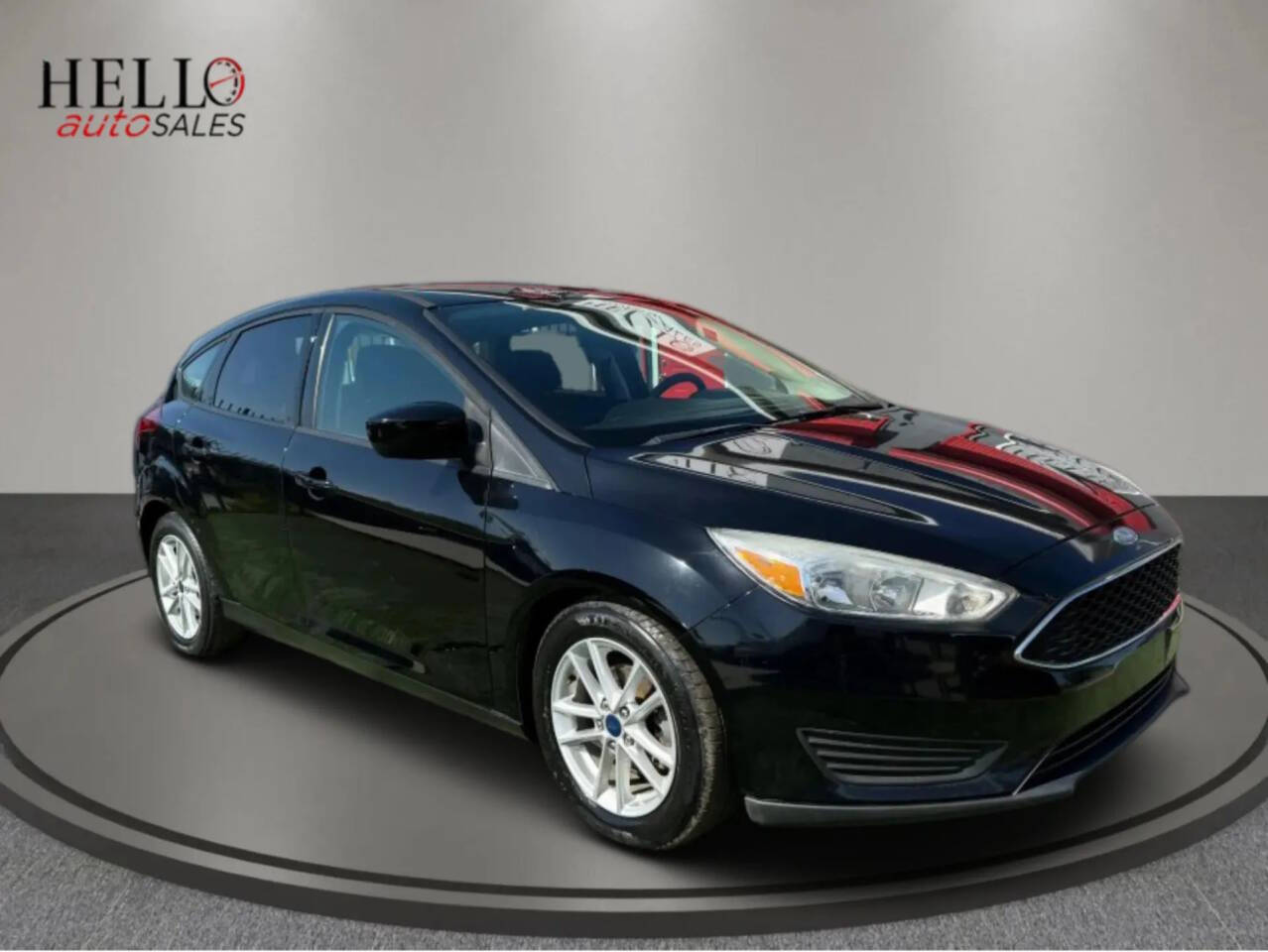 Black 2018 Ford Focus SE SE 4dr Hatchback 1