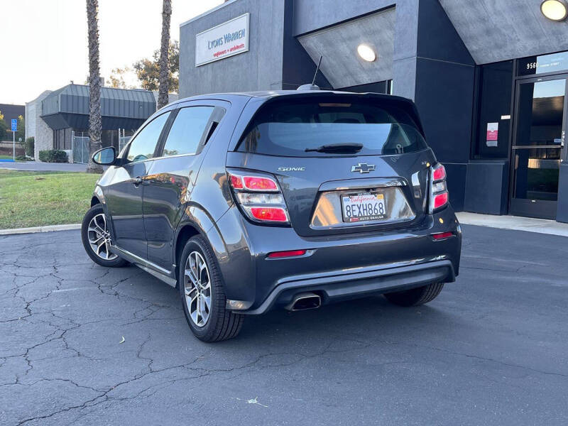 2018 Chevrolet Sonic LT Auto