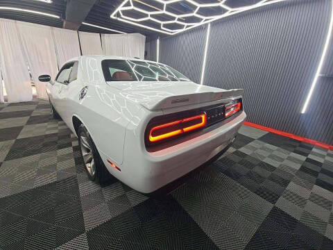 2018 Dodge Challenger SXT
