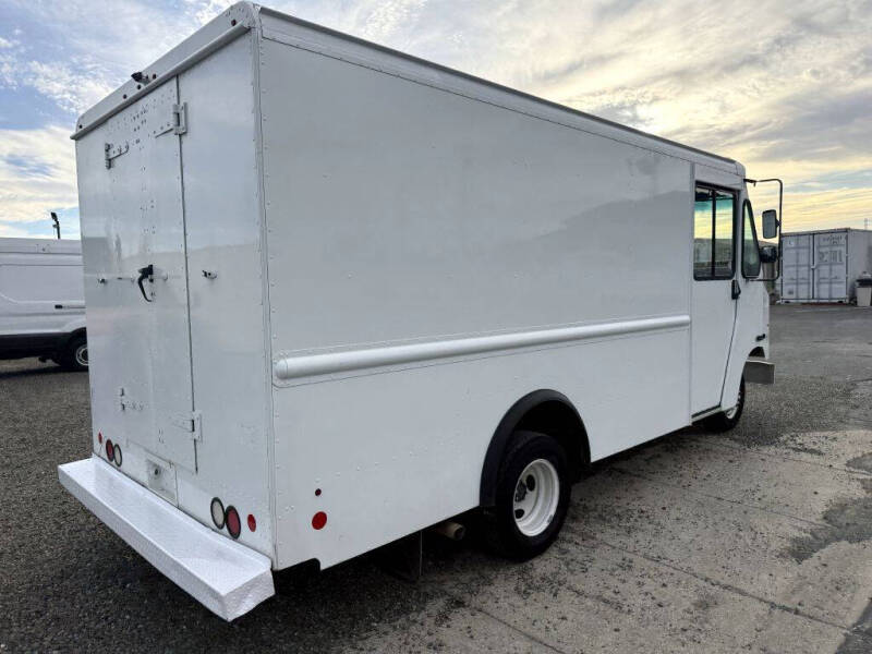 2017 Ford E-Series