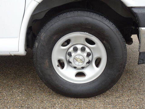 2024 Chevrolet Express 2500