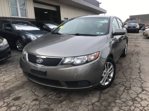 2012 Kia Forte5 for sale at Six Brothers Mega Lot in Youngstown OH