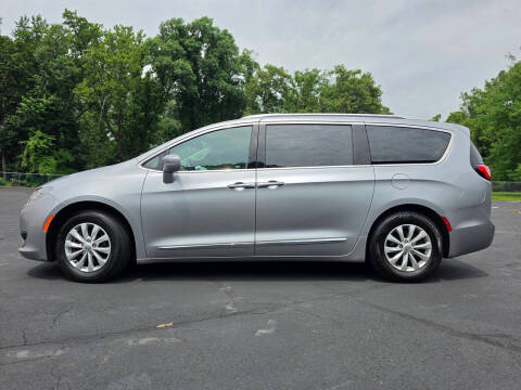 2018 Chrysler Pacifica Touring L Plus