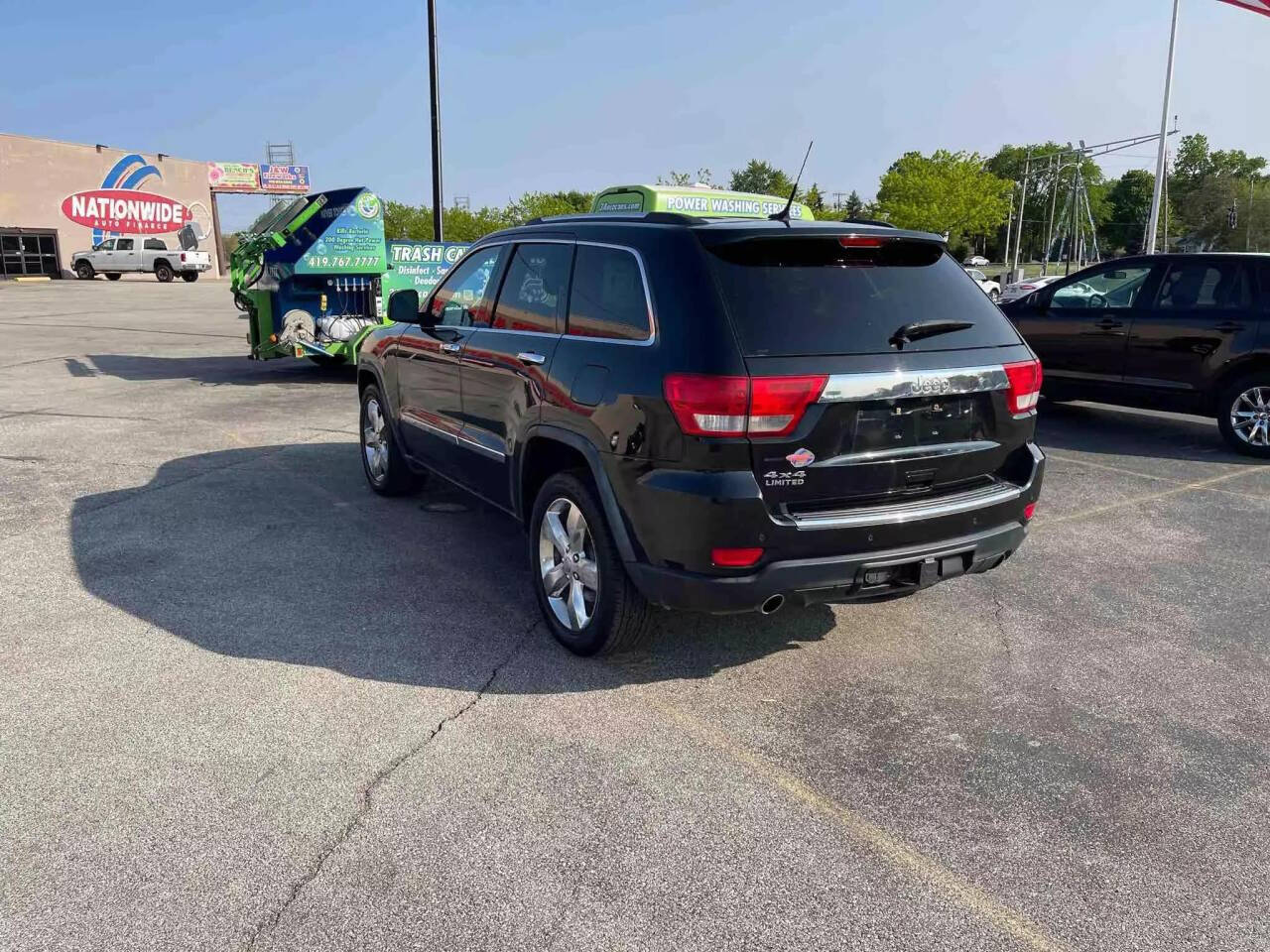 2011 Jeep Grand Cherokee for sale at Used Cars Toledo in Oregon, OH