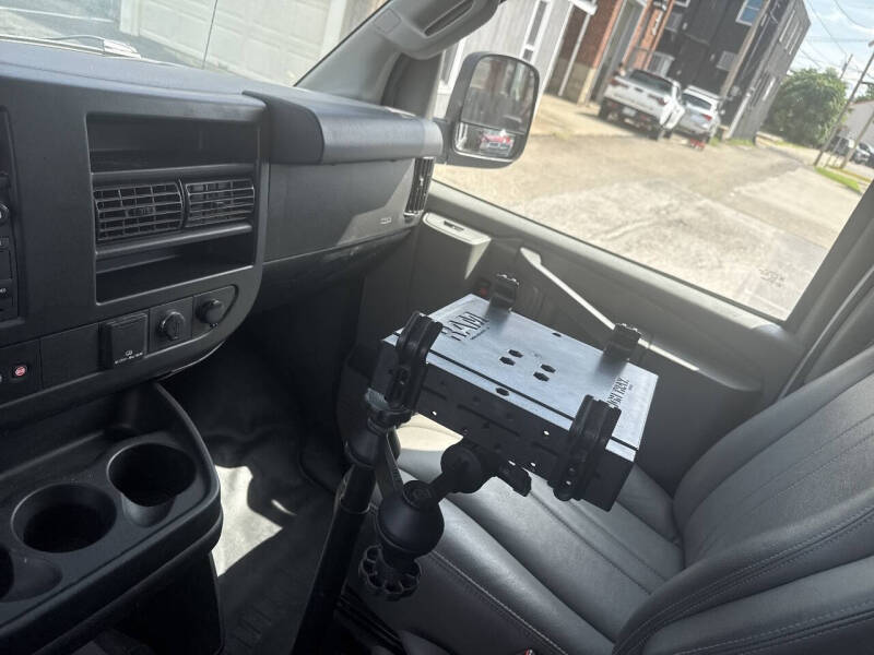 2019 Chevrolet Express 2500