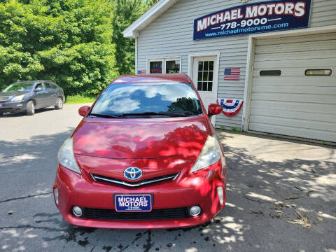 2013 Toyota Prius v Five