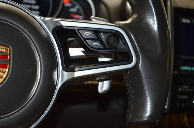 2016 Porsche Cayenne GTS