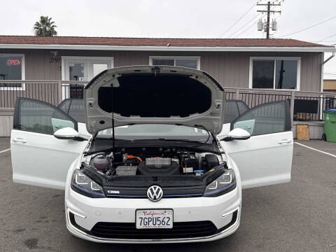 2015 Volkswagen e-Golf SEL Premium
