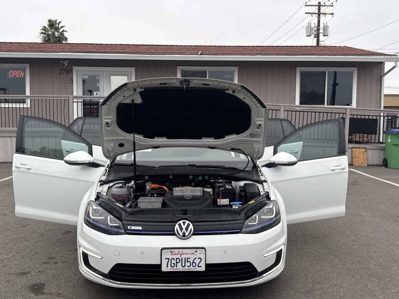 2015 Volkswagen e-Golf SEL Premium