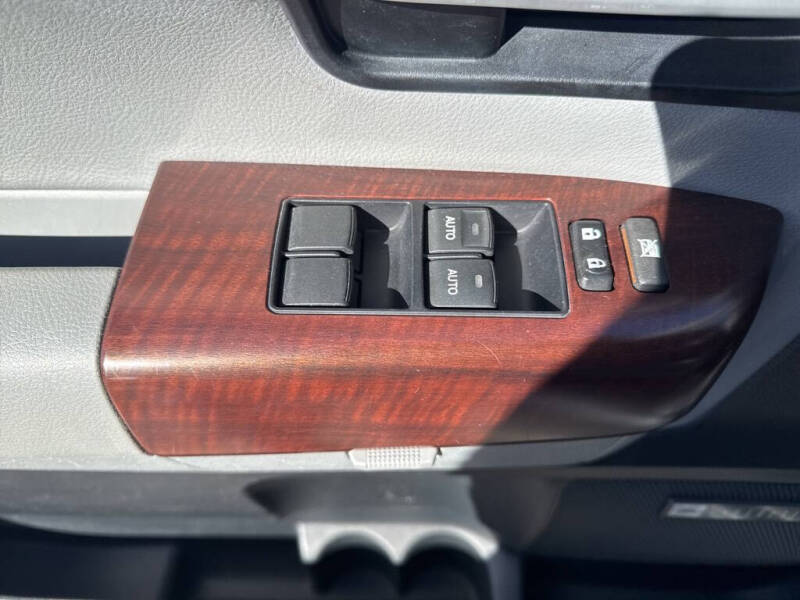 2013 Toyota Sequoia Platinum