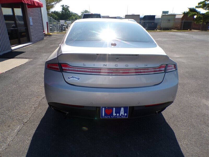 2016 Lincoln MKZ