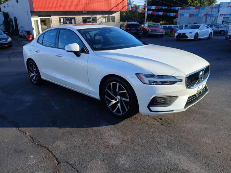 2019 Volvo S60 T6 Momentum