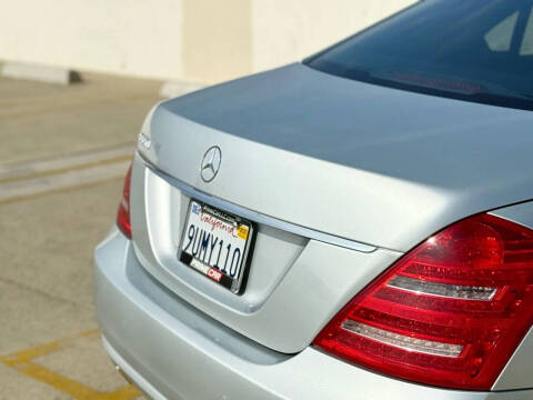 2011 Mercedes-Benz S-Class S 550