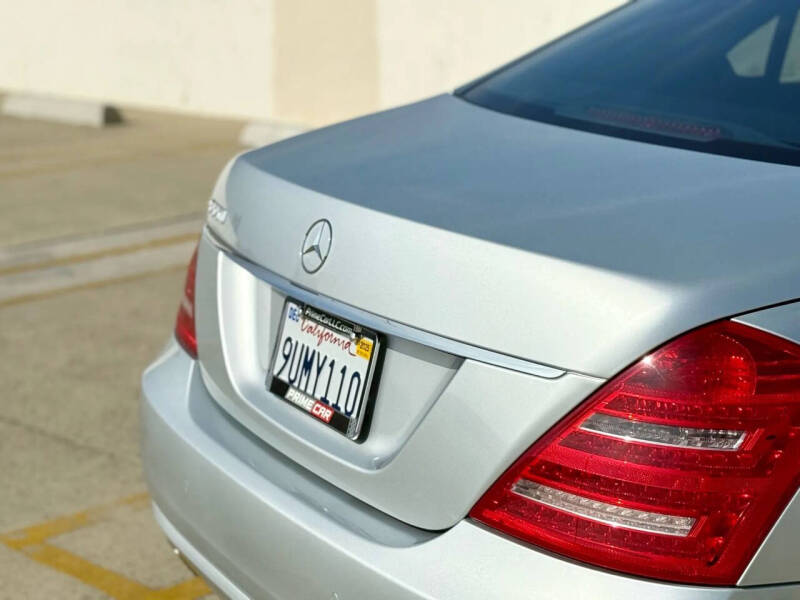 2011 Mercedes-Benz S-Class S 550