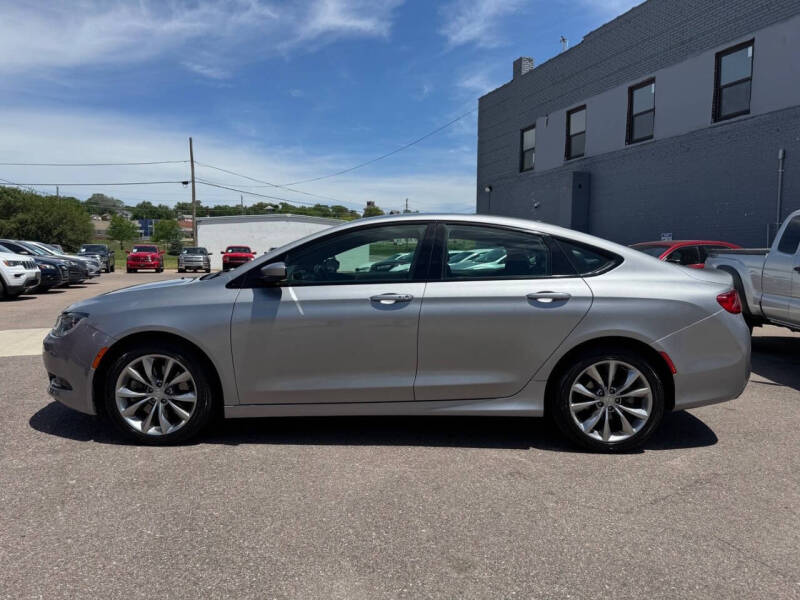 2015 Chrysler 200 S