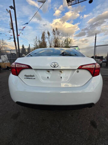 2017 Toyota Corolla LE