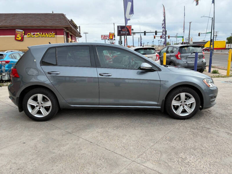 2017 Volkswagen Golf TSI S